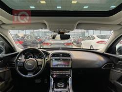 جاگوار XE